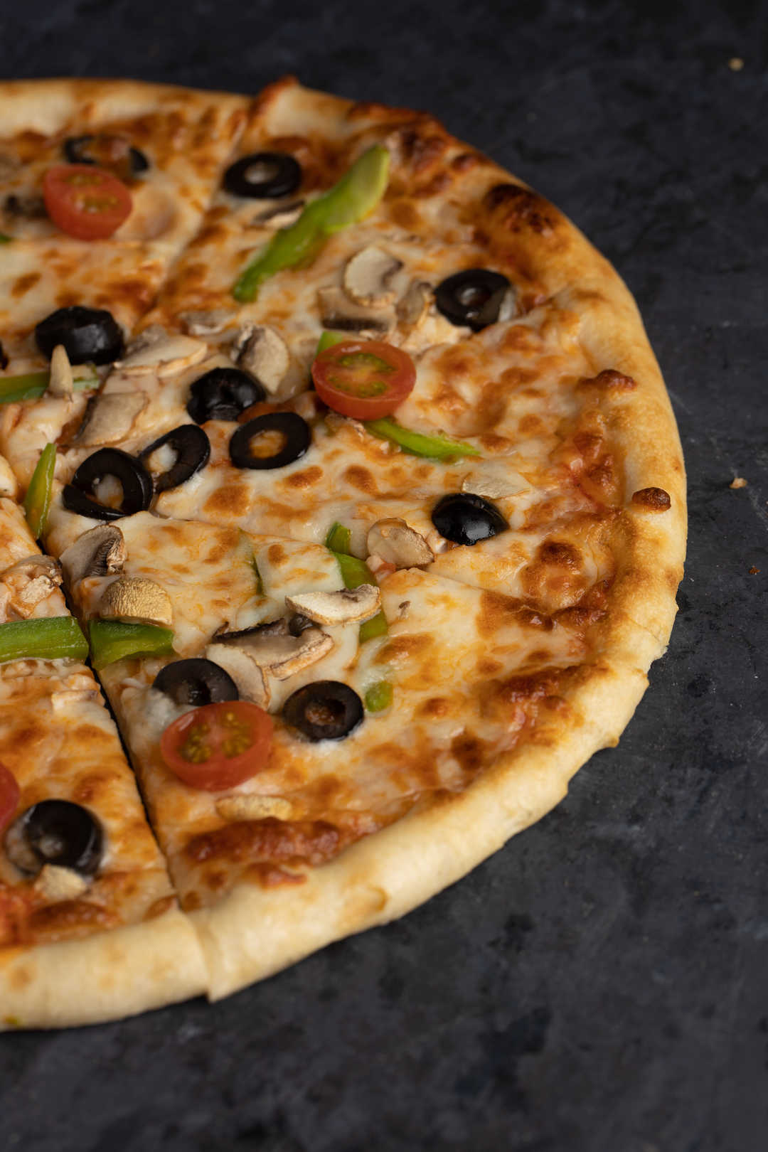 بيتزا الخضار (متوسطة)