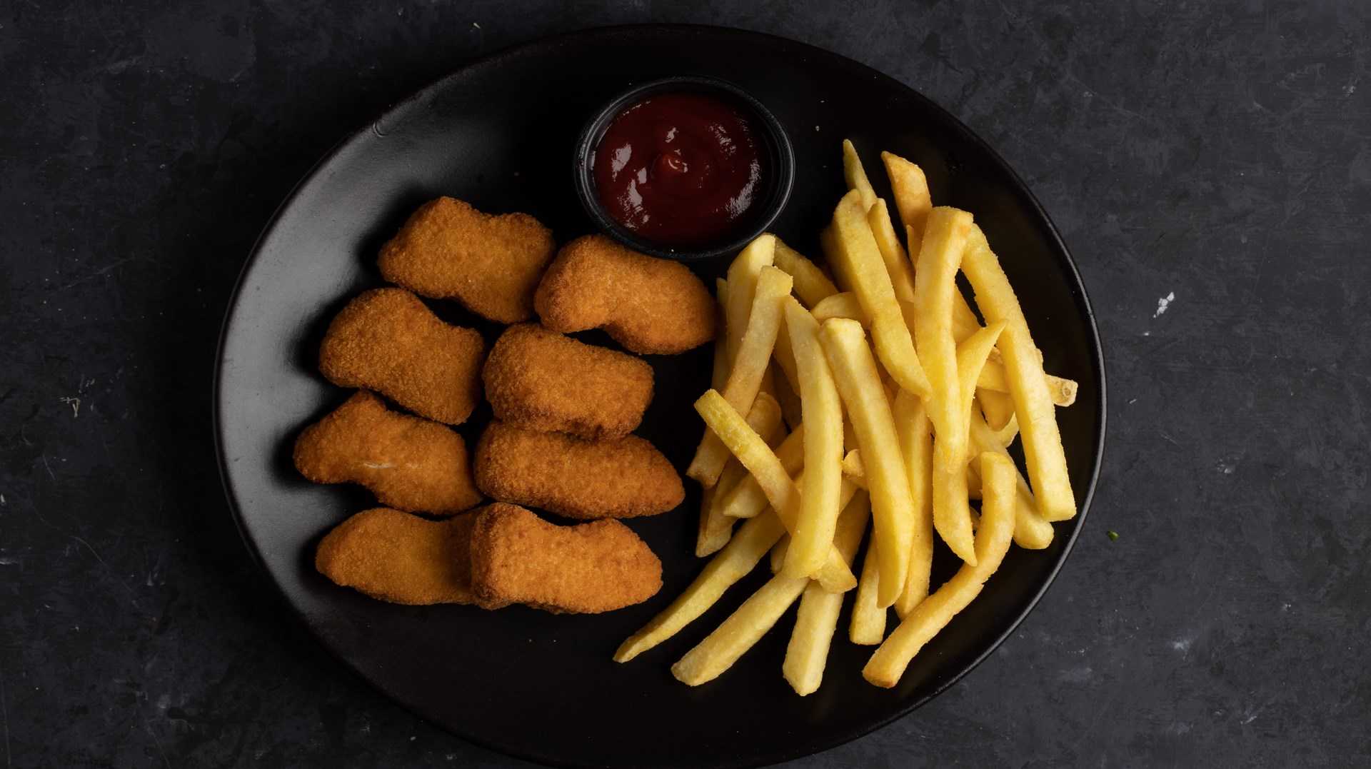 ناجتس دجاج وبطاطس